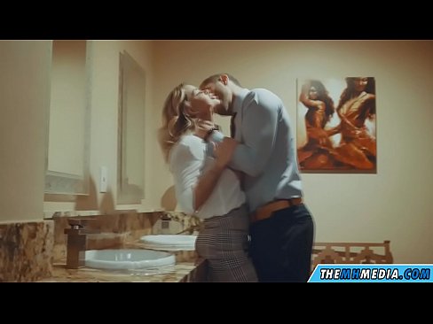 ❤️ Ilehoria busti batek komun publiko batean seduzitzen zaituenean ❤️ Porno fb %eu.fotonovelasxxx.ruan ❌️❤